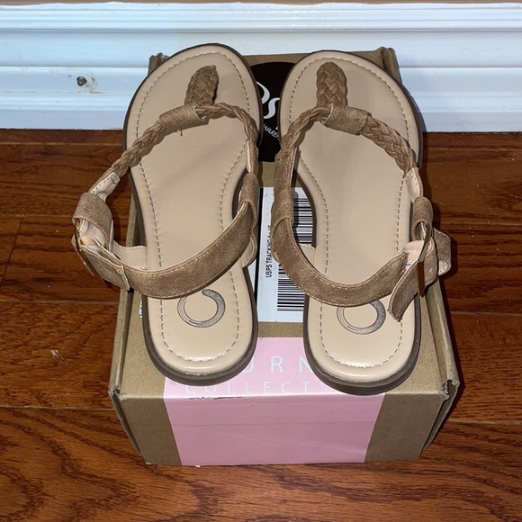 Journey Sandal Size 8 - Picture 3 of 6